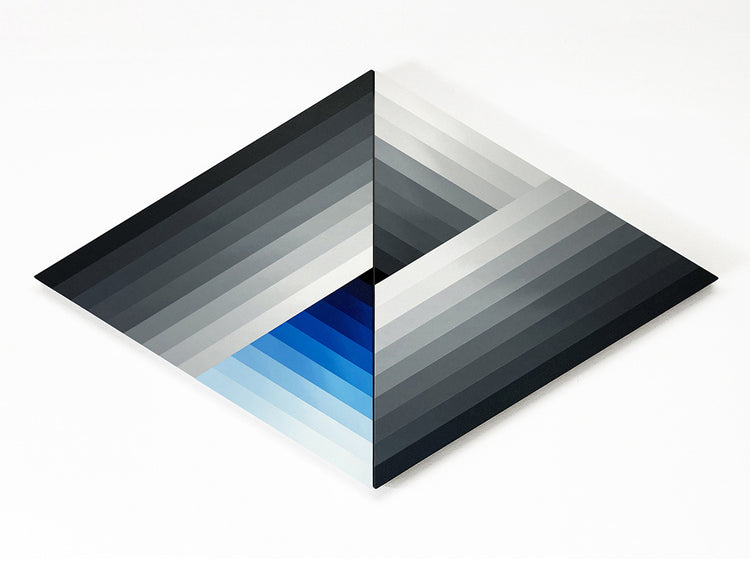 【 Miwako Akatsu 】Grayness